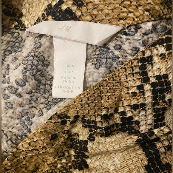 Snake print jumpsuit - Picture 7 of 8